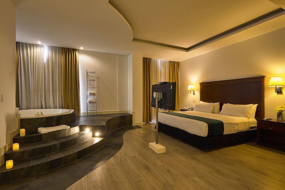 Sonesta Hotel Loja Luaran gambar