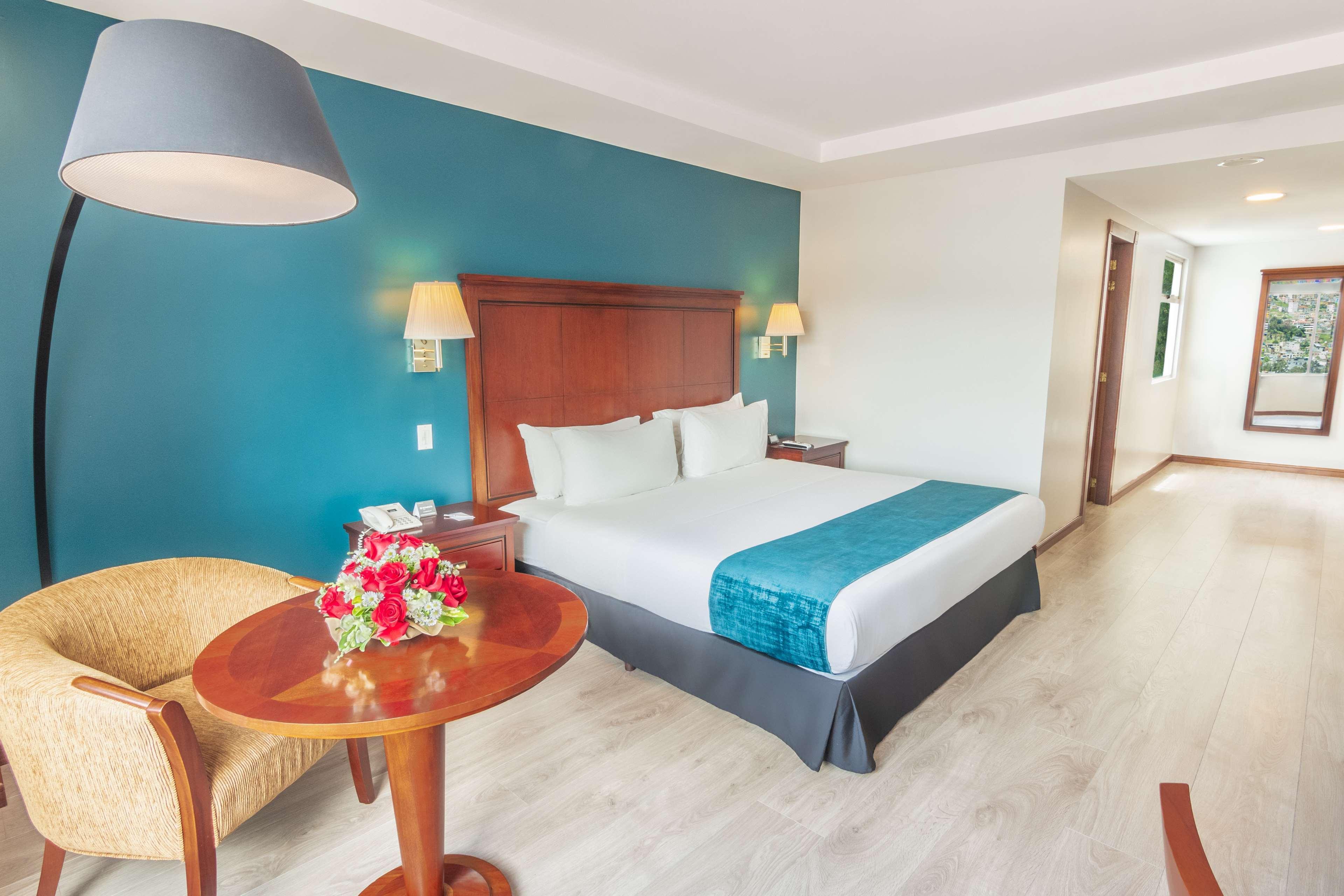 Sonesta Hotel Loja Luaran gambar