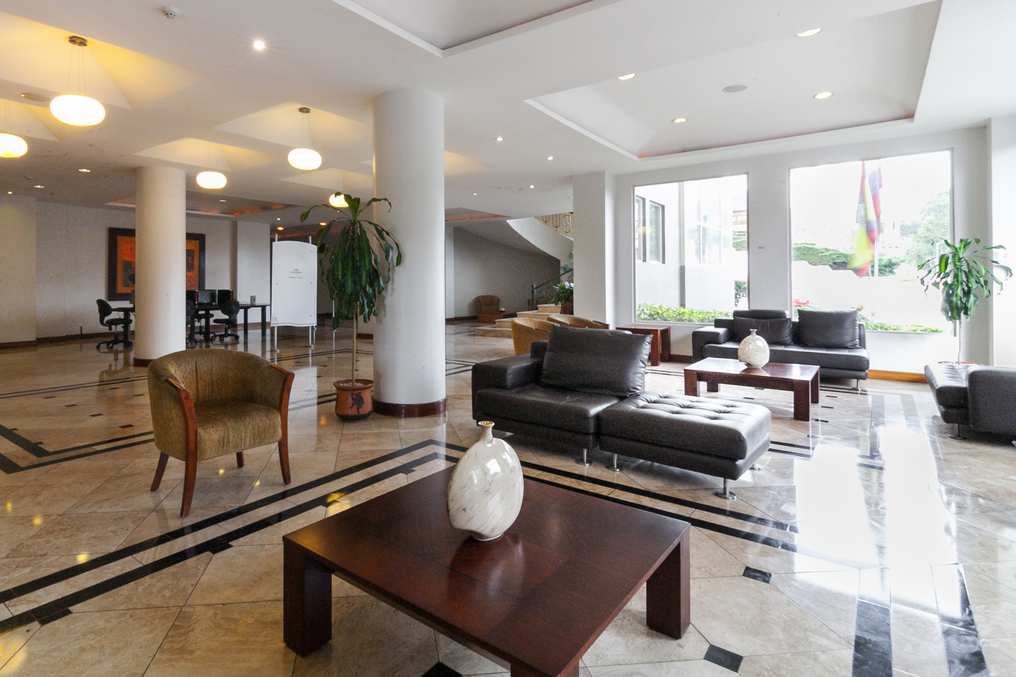 Sonesta Hotel Loja Luaran gambar